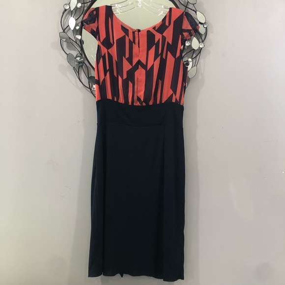 MNG by Mango Geometric Navy/Coral Cap sleeve Key hole Front Sheath Dress Small - Picture 3 of 16